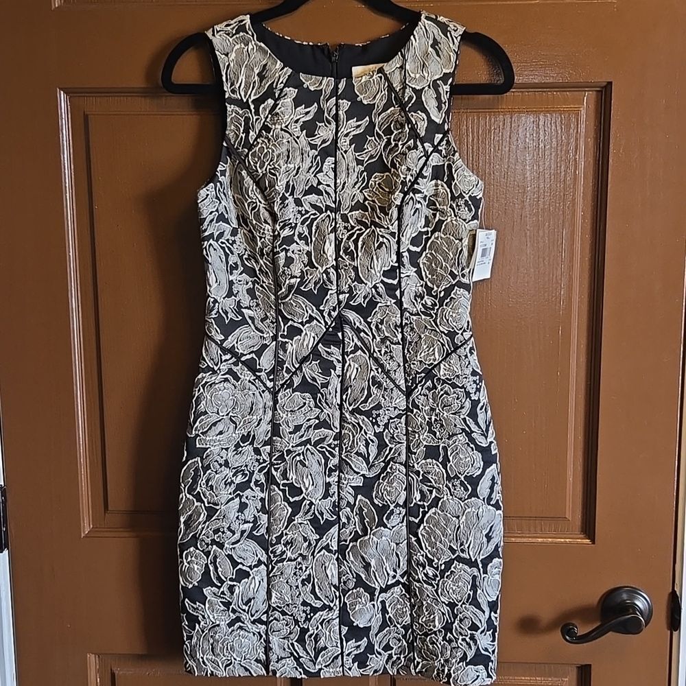 Aidan-Blk/bge print textured sleeveless dress Sz 4 NWT.